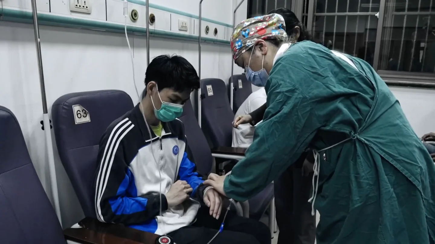 Gaokao Fever — still 9
